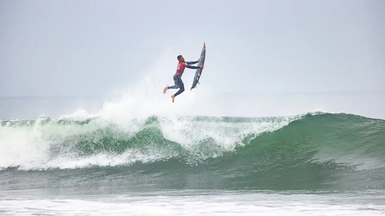 WSL 2025: Italo Ferreira e Filipe Toledo são eliminados nas oitavas em Trestles