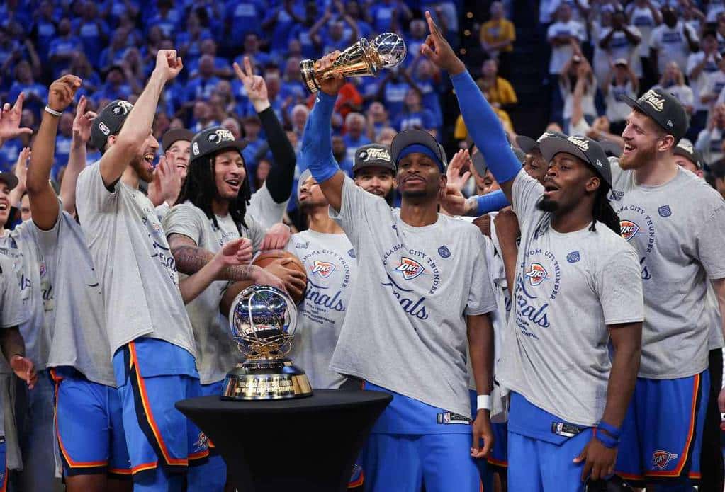 Thunder domina Timberwolves e volta às finais da NBA após 13 anos