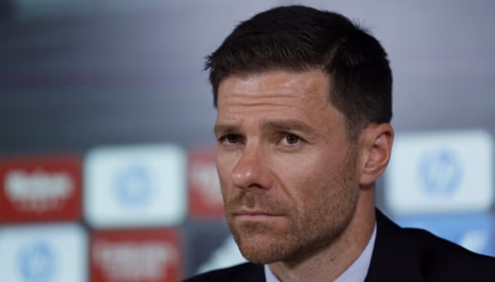 Real Madrid chega a Miami para o Mundial e Xabi Alonso alerta sobre pouco tempo de preparação