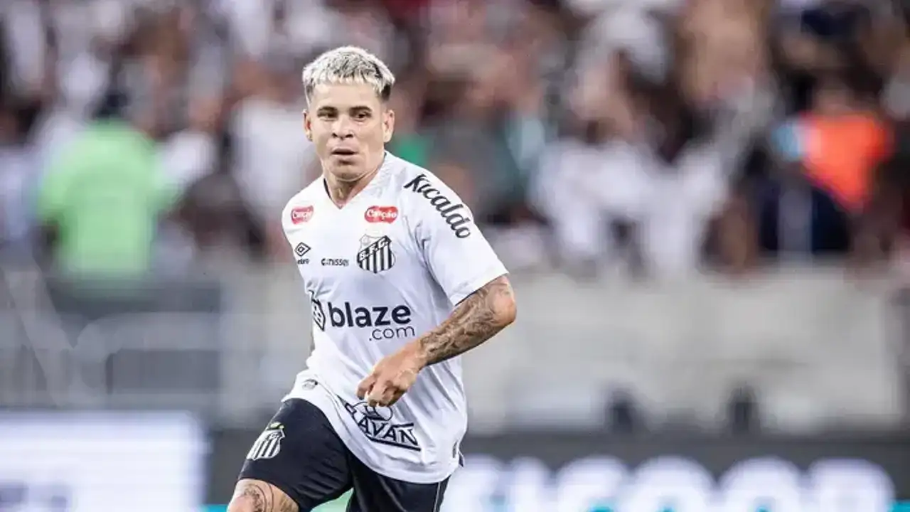 Soteldo perto de acertar com o Fluminense após Santos aceitar proposta