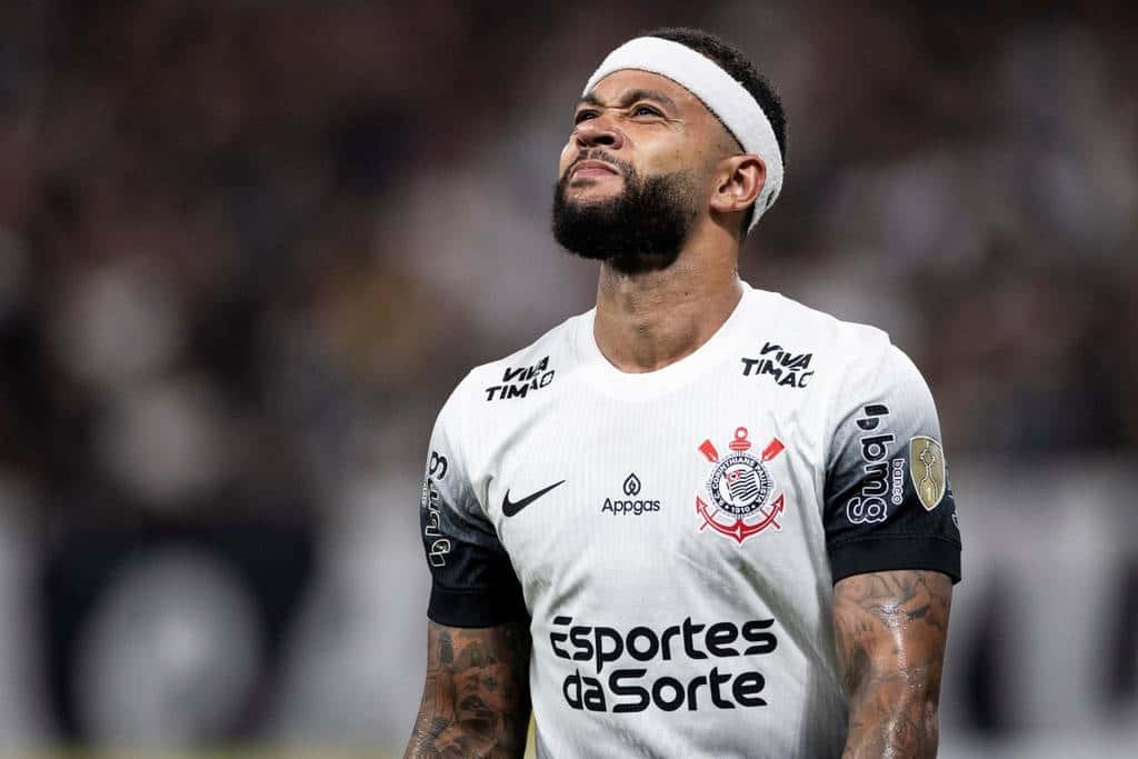 Depay avalia momento do Corinthians: desafios e perspectivas