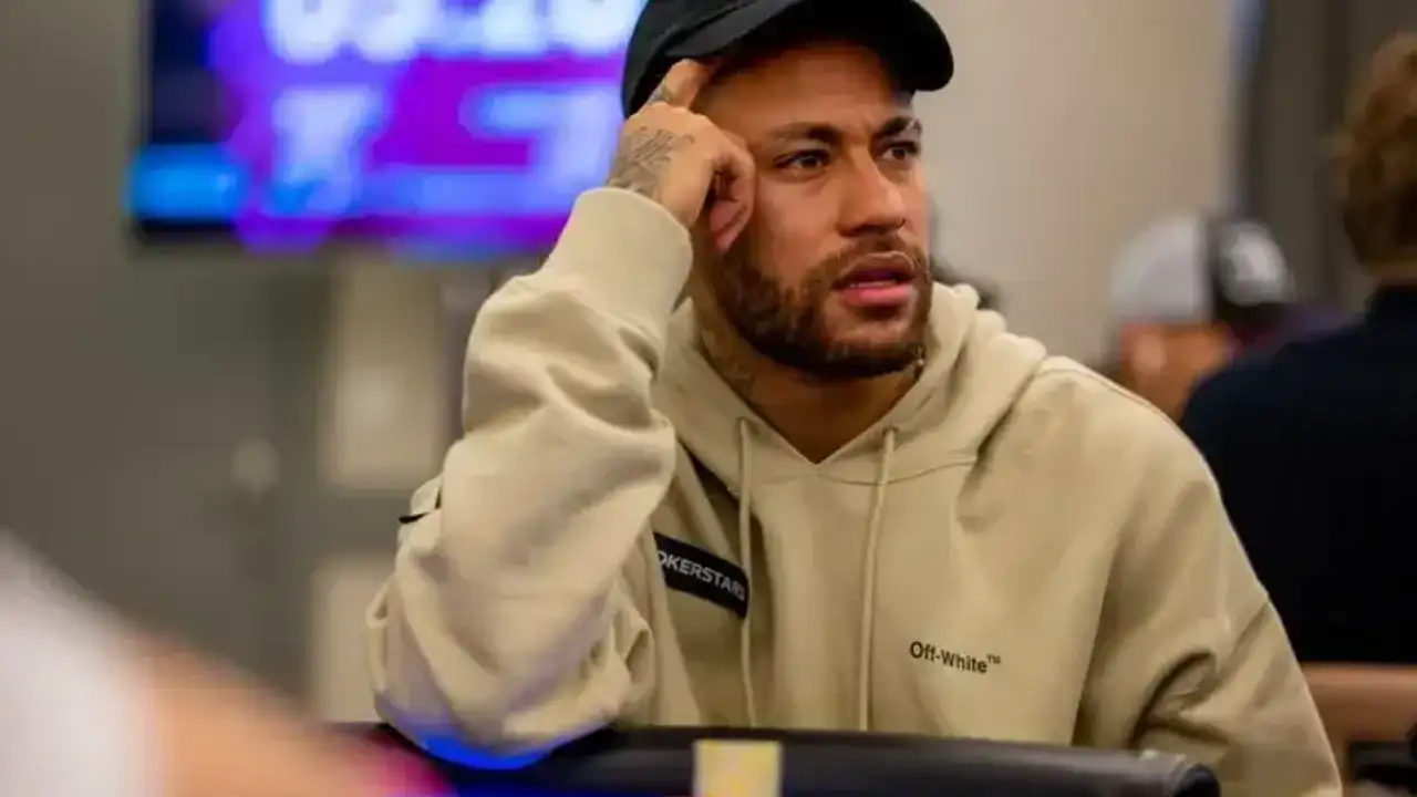 Neymar diagnosticado com Covid-19 participa de Torneio de Pôquer Online