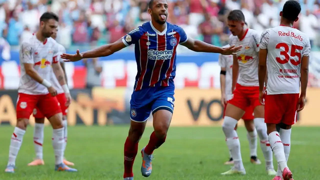 Bahia aproveita expulsão e vence Red Bull Bragantino no Brasileirão