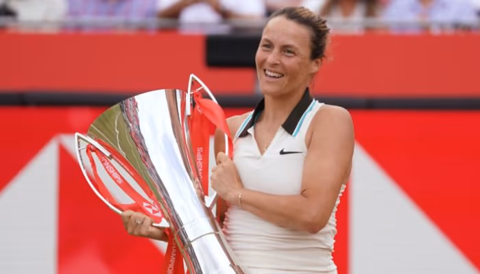 Tatjana Maria conquista torneio de Queen’s aos 37 anos com vitória sobre Anisimova