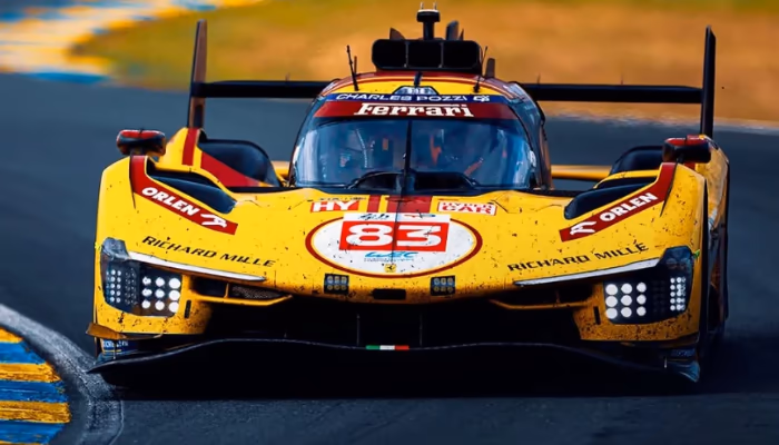 Robert Kubica lidera Ferrari à terceira vitória consecutiva nas 24h de Le Mans