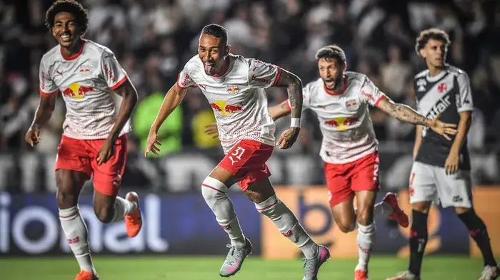 Bragantino vence Vasco