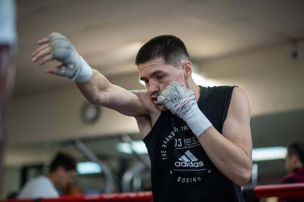 Patrick Teixeira encara desafio contra Esquiva Falcão em revanche promissora