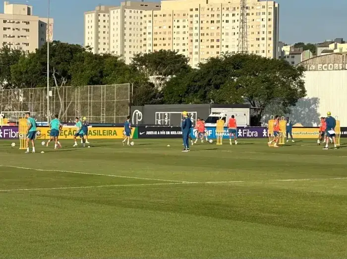Ancelotti inicia trabalhos na Seleção Brasileira com treino no CT do Corinthians